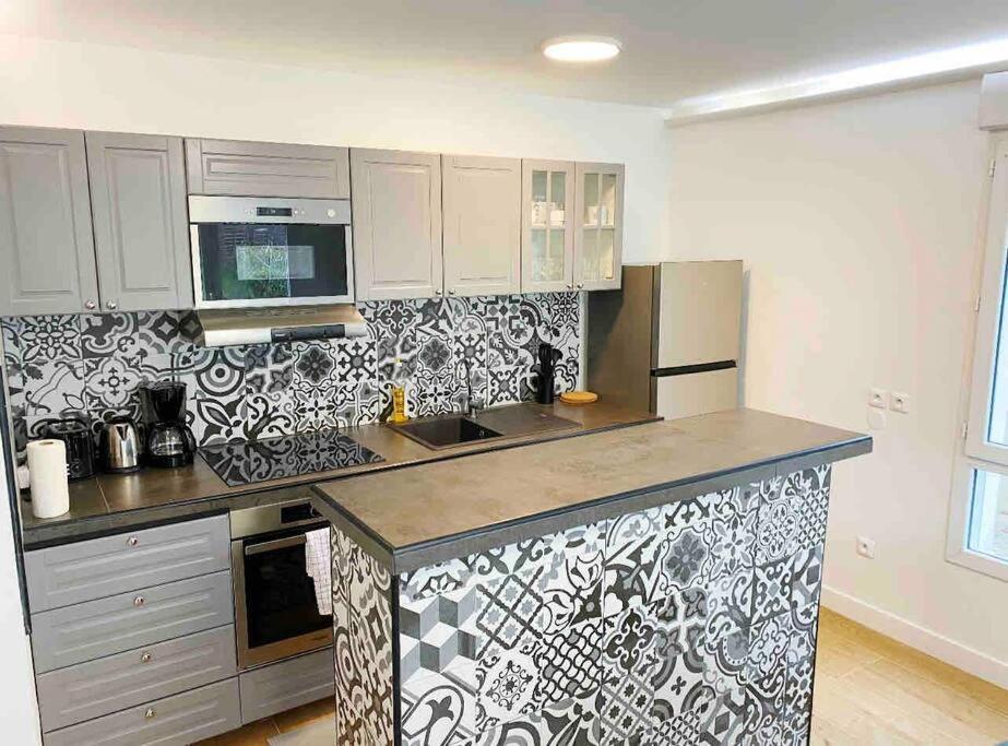 Appartement Flora2 à Saint-Denis  Extérieur photo